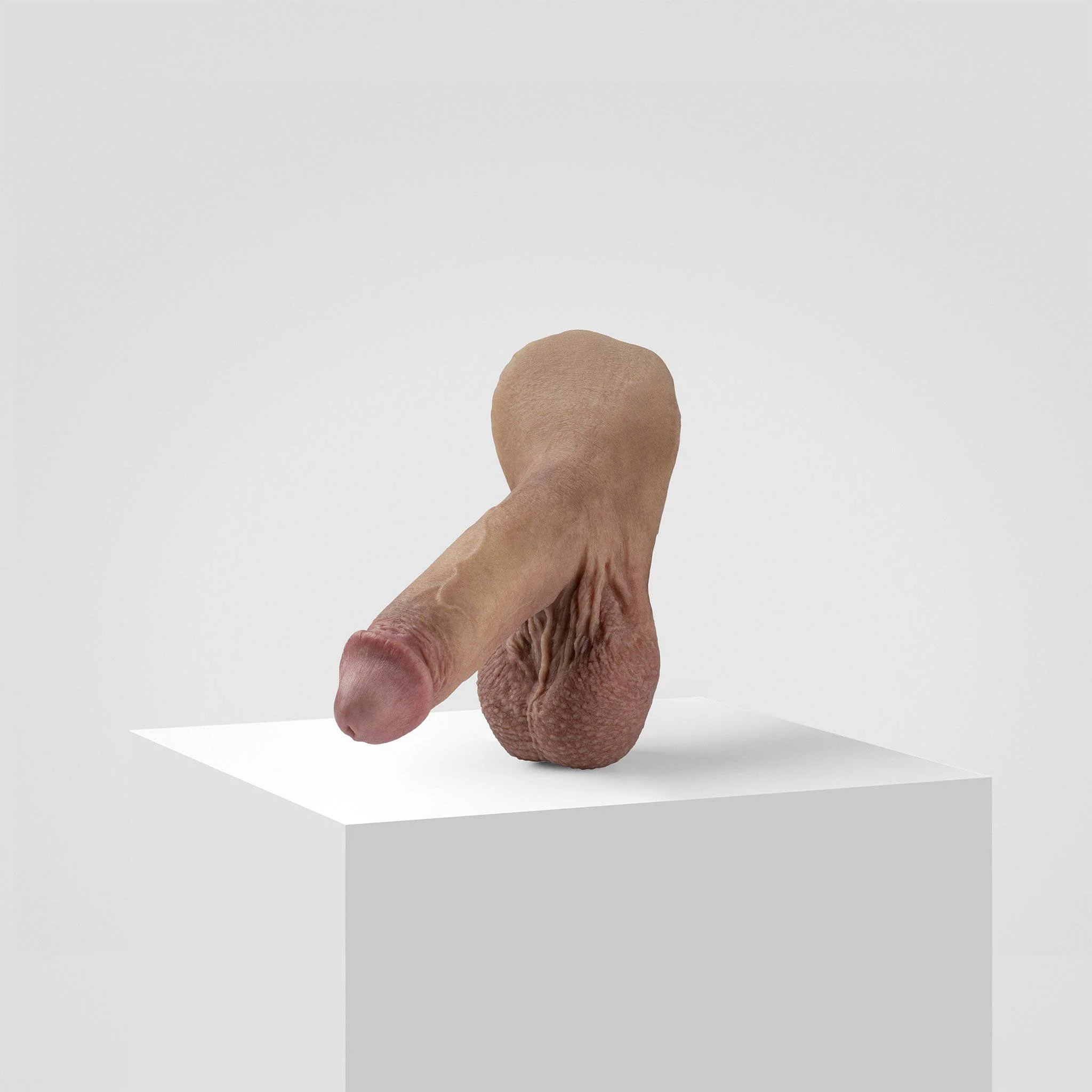 Emisil ER05 | Bold Hyper-Realistic Pack & Play Model - Image 20