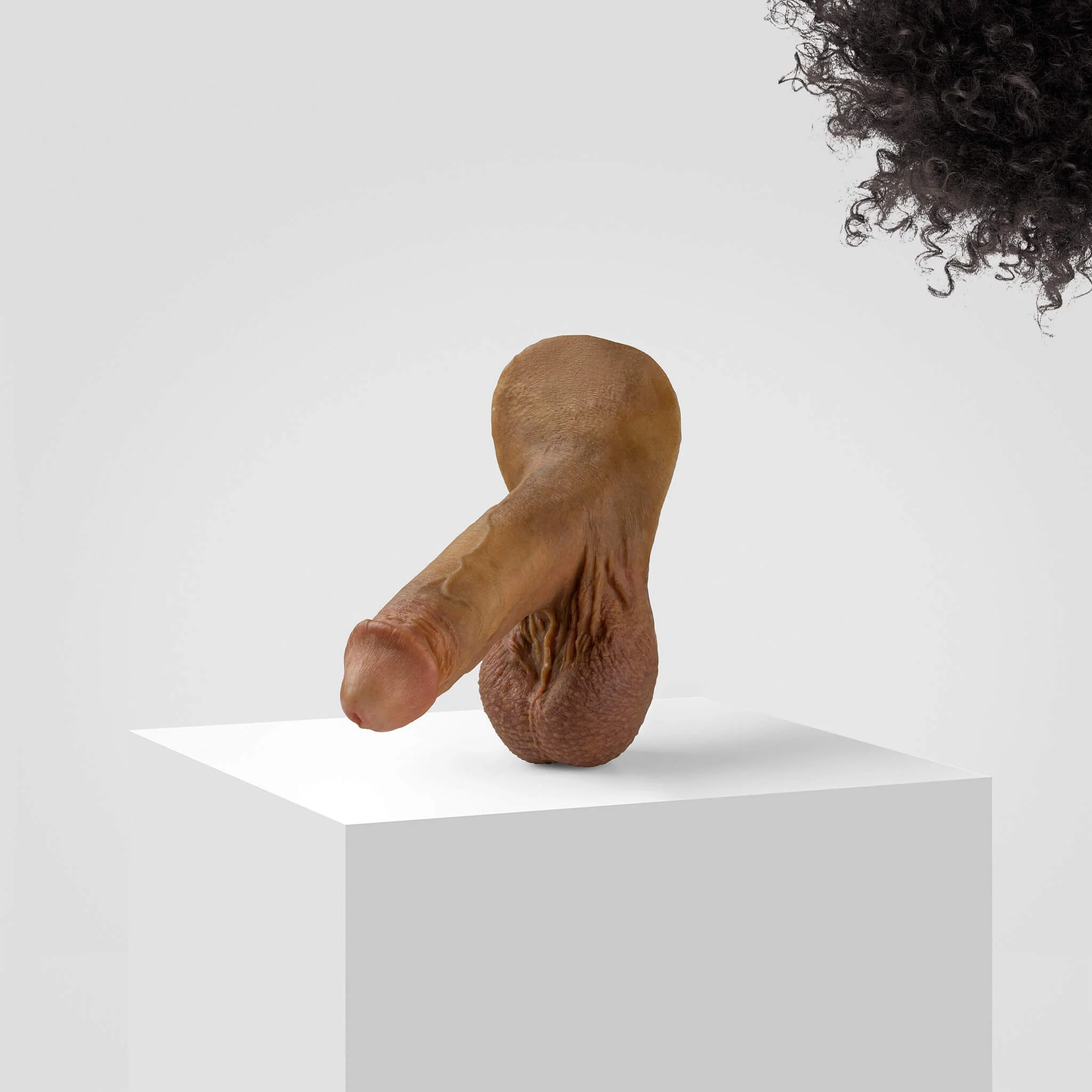 Emisil ER05 | Bold Hyper-Realistic Pack & Play Model - Image 63