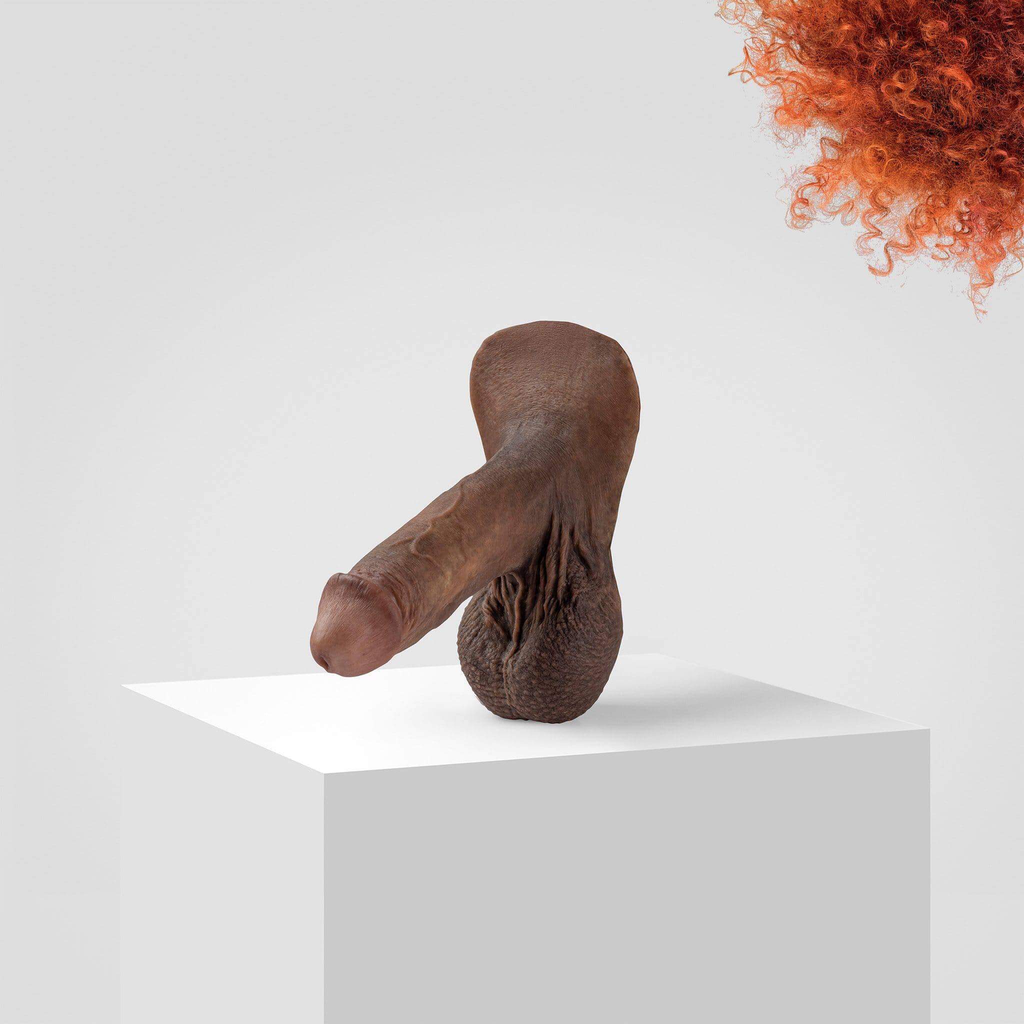 Emisil ER05 | Bold Hyper-Realistic Pack & Play Model - Image 74