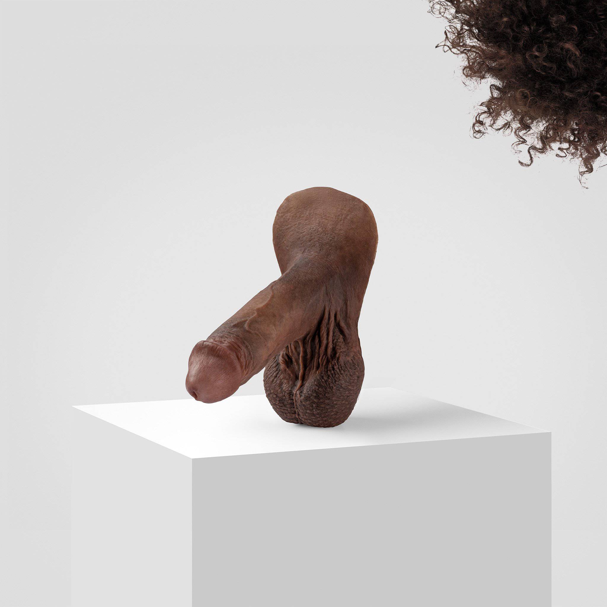 Emisil ER05 | Bold Hyper-Realistic Pack & Play Model - Image 83