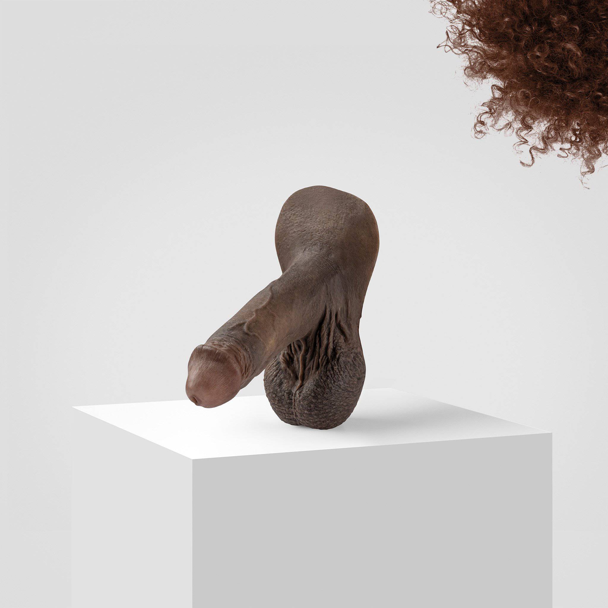 Emisil ER05 | Bold Hyper-Realistic Pack & Play Model - Image 89