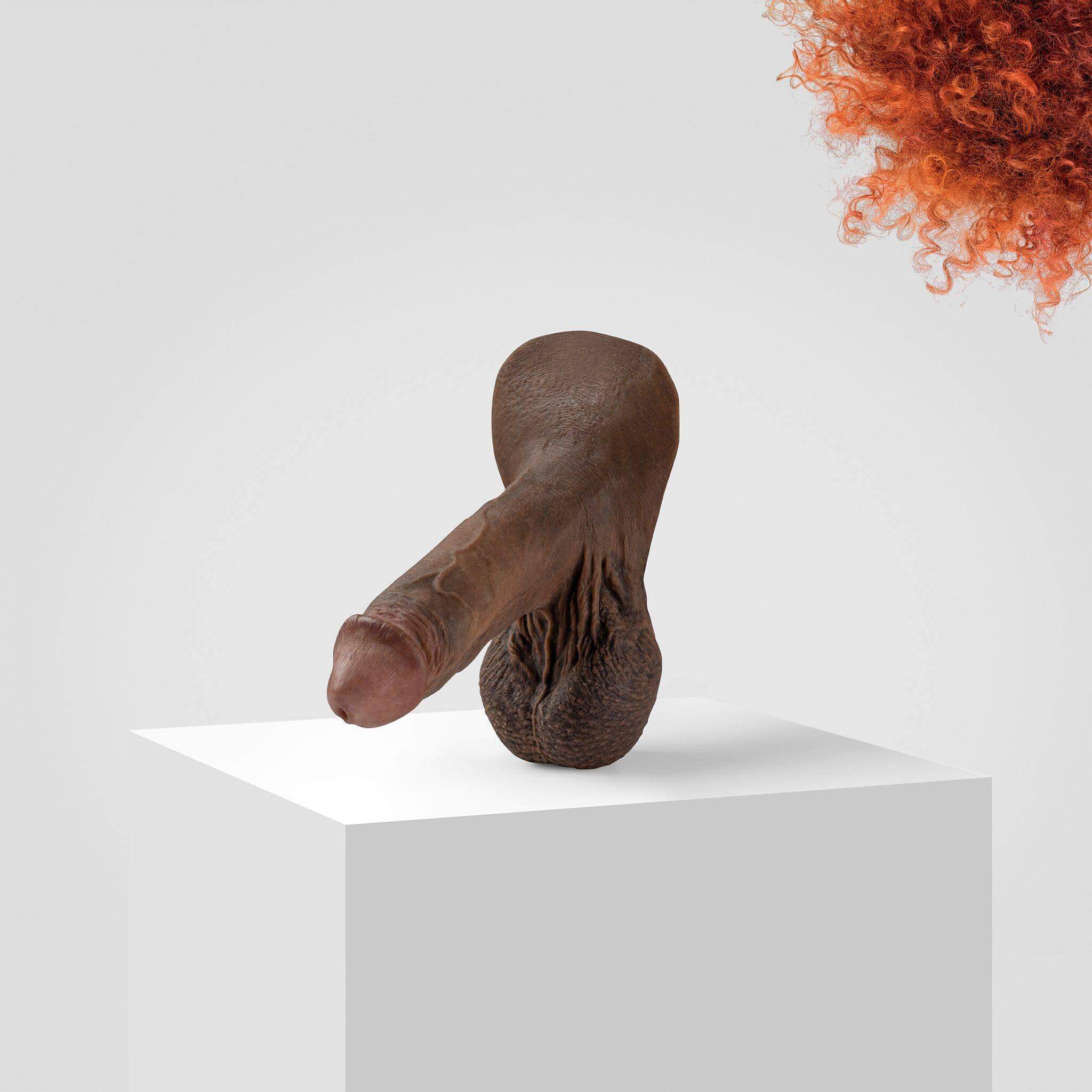 Emisil ER05 | Bold Hyper-Realistic Pack & Play Model - Image 97
